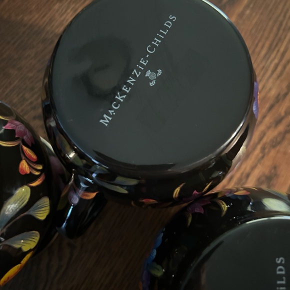MacKenzie-Childs Black Flower Market Mugs set of 4. - Picture 2 of 7